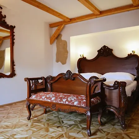 Hotel Savoia Castle *
